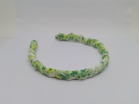 Various Patterns Fabric Hair Accessories in Different Shapes and Colors for Customized Requirements