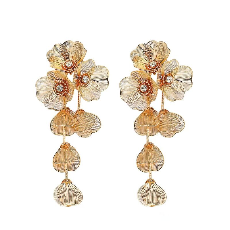 Plated Sophisticated Unisex Stud Earrings with Vintage Style and Polished Golden Finish